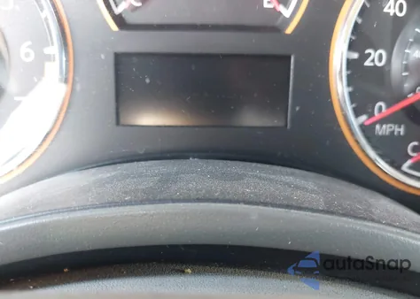 2010 Nissan Armada Platinum z USA, uszkodzony, nr VIN 5N1BA0NF5AN609278